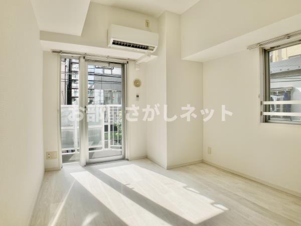 コート新御徒町【おとり物件なし】#学生・社会人にオススメ！初期費用分割払いOK！の居間・リビング