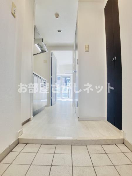 コート新御徒町【おとり物件なし】#学生・社会人にオススメ！初期費用分割払いOK！の居間・リビング