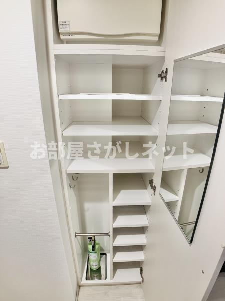 コート新御徒町【おとり物件なし】#学生・社会人にオススメ！初期費用分割払いOK！の居間・リビング