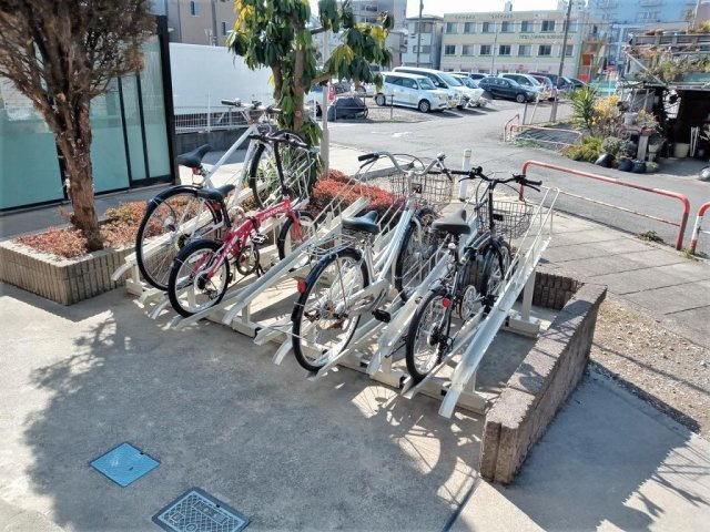 レオパレスＷＡＫＯ　２のその他|自転車置き場