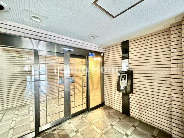 ナイスアーバン北綾瀬第二の防犯設備|【オートロック】オートロックシステムでセキュリティ充実。当たり前ですが、安全で安心して暮らすのって大事ですよね。お探しのご条件でオートロック付きの物件を探す方も多いですがやはりセキュリティは大事です。