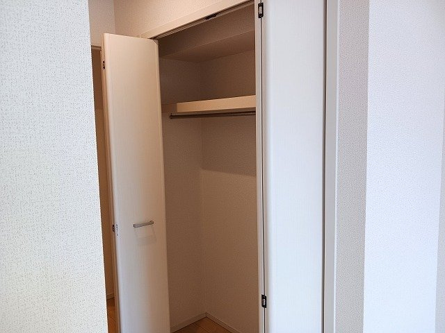 アモーレ篠原橋の収納