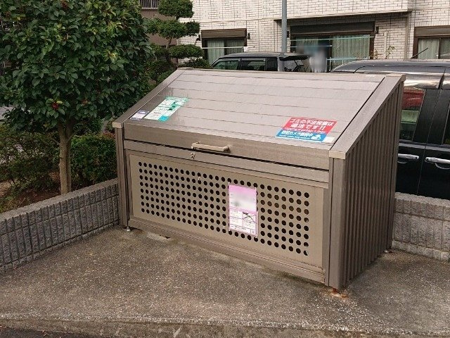 レオパレスＫＡＺＵＫⅠⅡのその他|ゴミ置き場