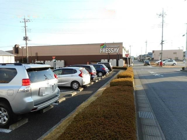 アウローラⅡの周辺|フレッセイ吉岡店まで450m