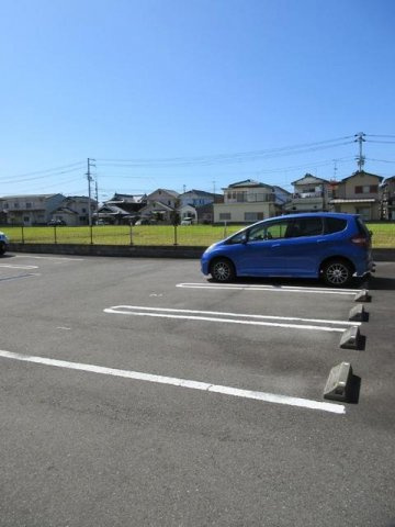 プリマ　ステラ　Ⅱの駐車場