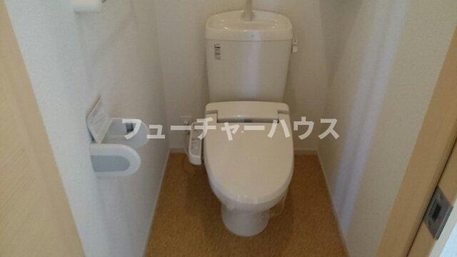 モデッサ１０３７のトイレ|落ち着いたトイレです