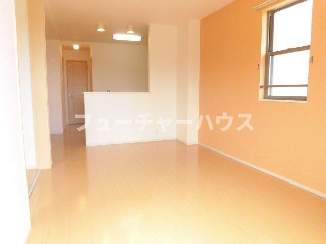 エスポワールなめかわＢのその他|明るい室内です