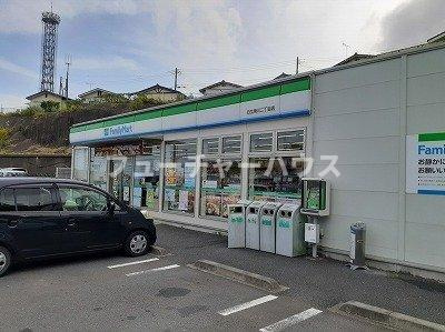 エスポワールなめかわＢの周辺|ファミリーマート滑川二丁目店まで1000m