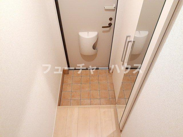 ラフレシールＣの玄関|きれいな玄関です