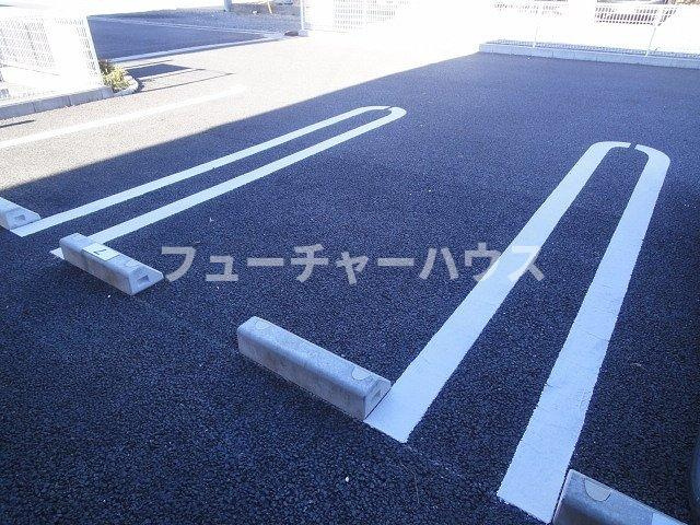 コッティ１０３７の駐車場