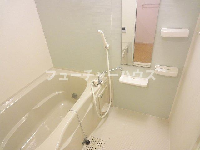 コッティ１０３７の浴室