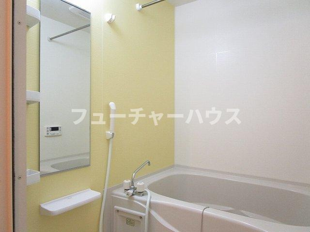 ゴールデンベア　イーストの浴室