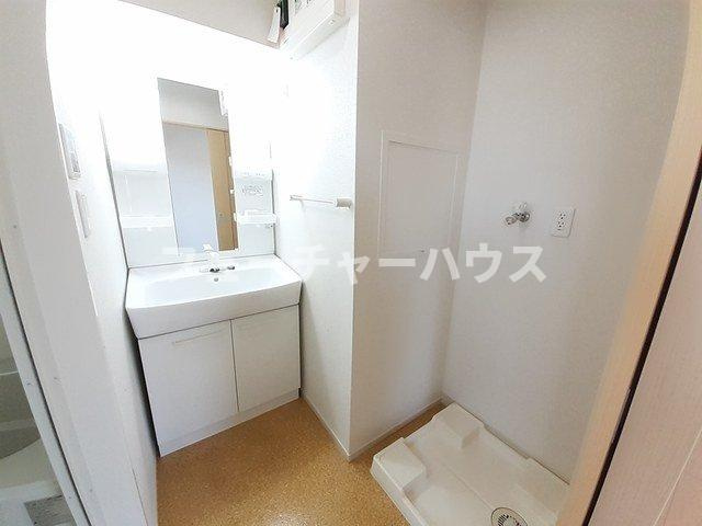 ノイ・シャングリラの洗面所