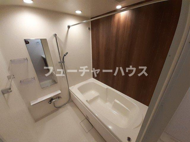 グランソレイユＪの浴室