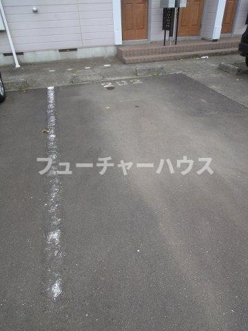 エヴァーグリーンの駐車場