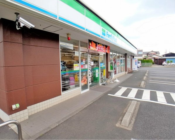 ミランダフェニックスの周辺