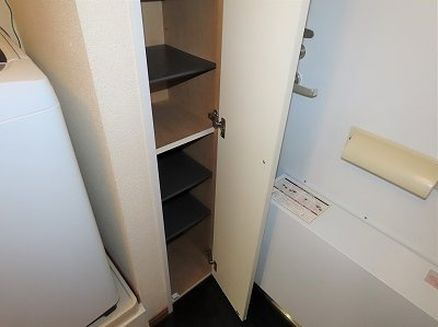 レオパレスセブンハート上田の玄関|シューズボックスあり