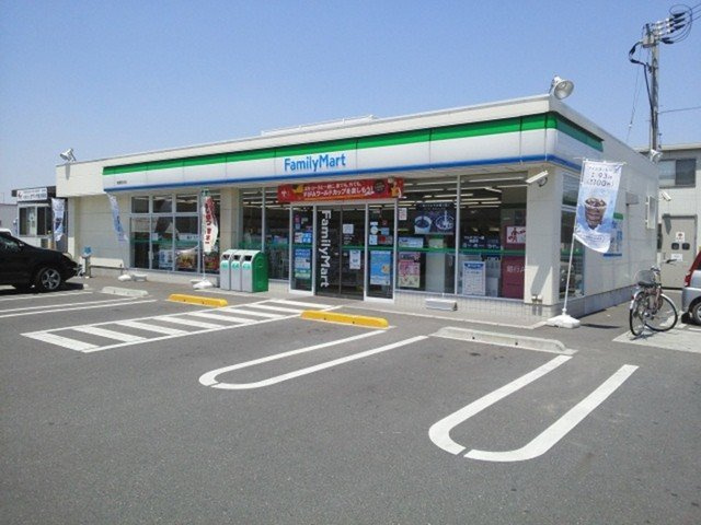 プレヴェール笹沖Ａの周辺|ファミリーマート笹沖店まで550m