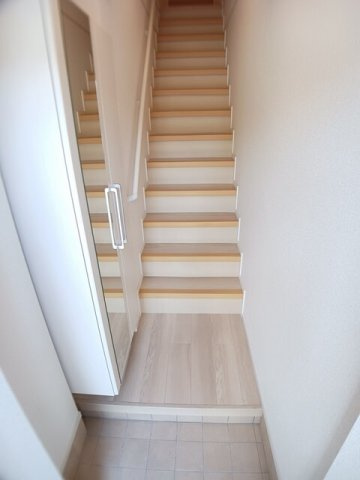 シャ　ティグレの玄関