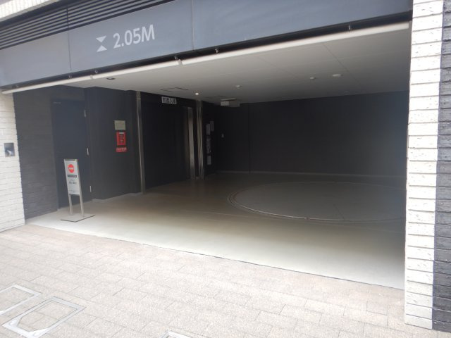 クレヴィア東京八丁堀新川ザ・レジデンスの駐車場