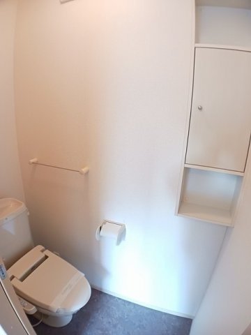 ローレル八木のトイレ|落ち着いたトイレです