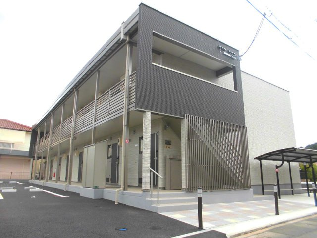 クレイノ西三次Ⅱの外観|外観は落ち着いています