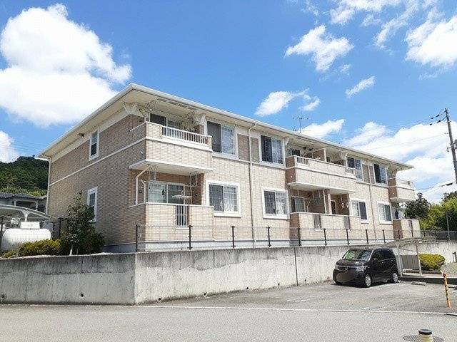 カントリー　ビューＢの外観|建物外観を気になさる方へ、見た目の良い物件です