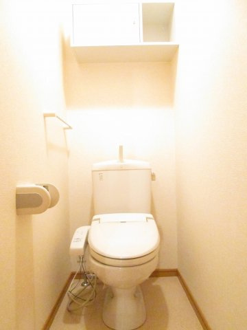 カントリー　ビューＢのトイレ|ゆったりとした空間のトイレです