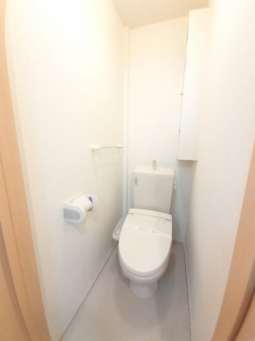 アルコバレーノ　Ｂのトイレ|トイレもきれいです