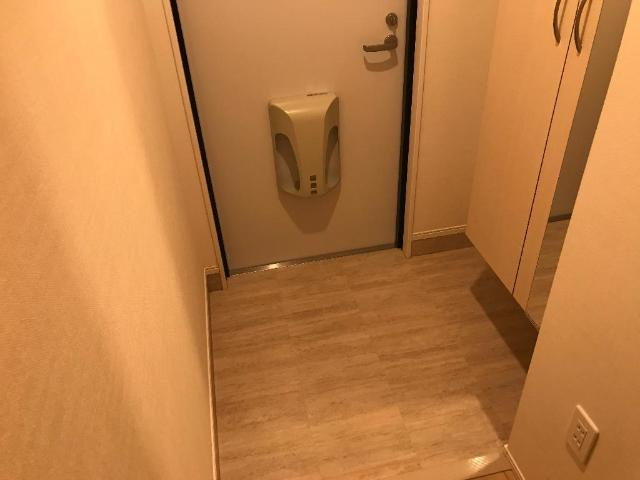 イーストヒルズEの玄関|玄関