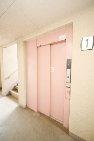 ファイーヴ土穴のバルコニー