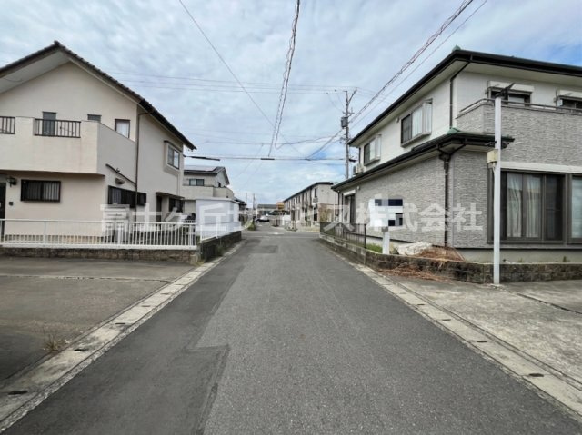 【前面道路含む現地写真】 | 磐田市国府台　二世帯住宅 | 前面道路含む現地写真です