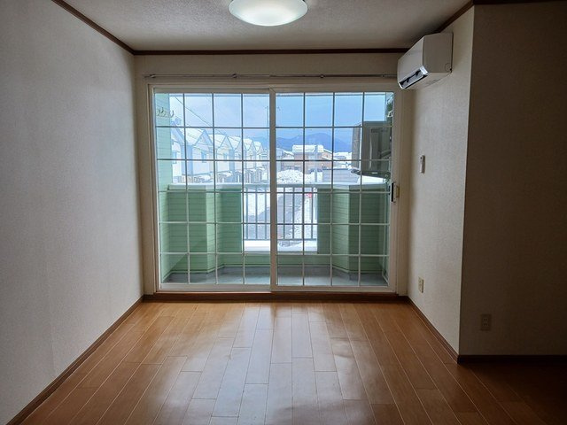 グリーンコーポ・Ｂの居間・リビング