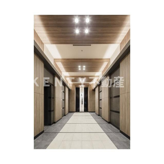 【エントランス】 | コンフォリア蒲田 | 清潔なエントランスです