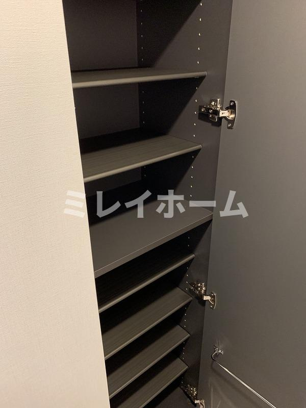 レガリス馬込パークサイドの玄関