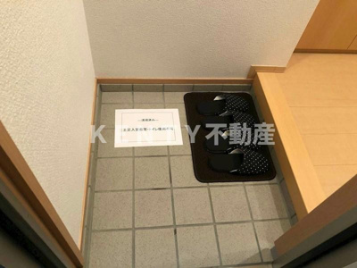 【玄関】 | カーサクレド | 明るい玄関です