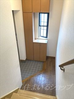 リヴィエールひのかわＡの玄関|シューズボックス