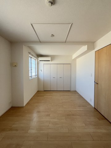 ソラーナＢの洋室