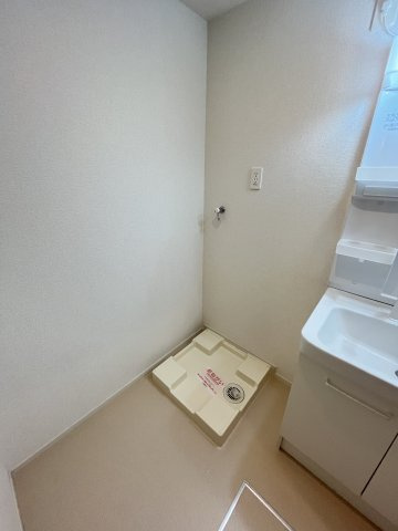 ソラーナＢの洗面所