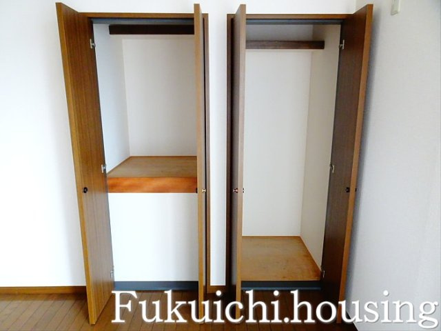 テラス赤堤の収納