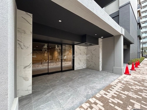 【エントランス】ＷＯＲＶＥ横浜伊勢佐木町