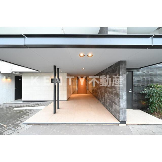 【エントランス】 | リバーレ蒲田仲六郷 | 清潔なエントランスです