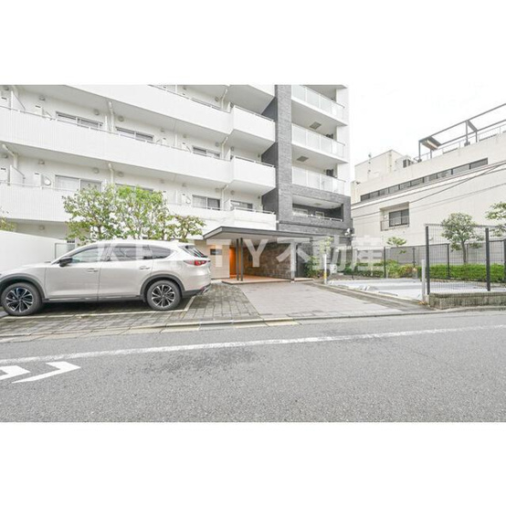 【駐車場】 | リバーレ蒲田仲六郷 | 駐車場完備です