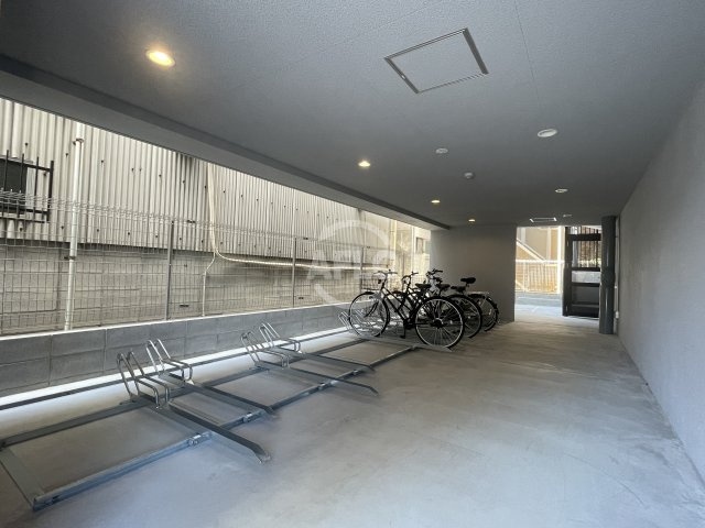 ルオーレプラス新大阪サウスのその他共用部分|LUORE+新大阪SOUTH　駐輪場