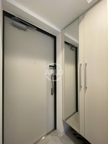 ルオーレプラス新大阪サウスの玄関|LUORE+新大阪SOUTH　玄関
