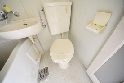 【トイレ】 | アイリスビル | トイレです