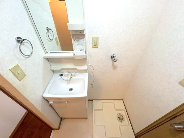 エステートピアウラタの洗面所