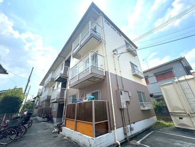 エステートピアウラタの外観