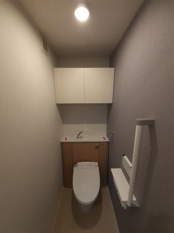グラスハーモニーのトイレ|コンパクトで使いやすいトイレです