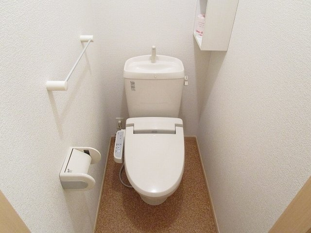 ロアジーナのトイレ|コンパクトで使いやすいトイレです